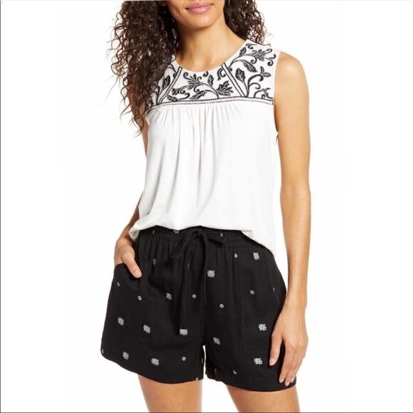 Gibson X Hi Sugarplum! Limone Floral Yoke Top - Picture 1 of 9